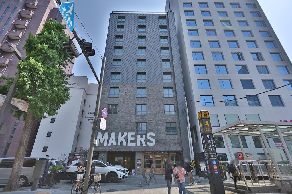 Jongro Makers X pretty Hotel photo