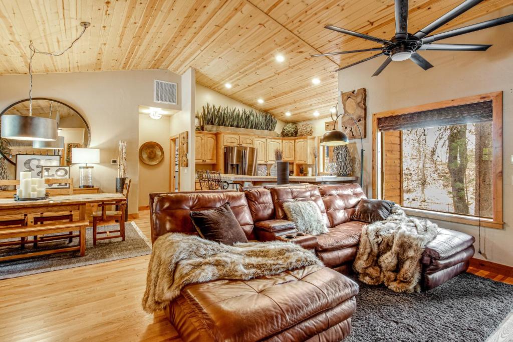 McCall Calling, McCall