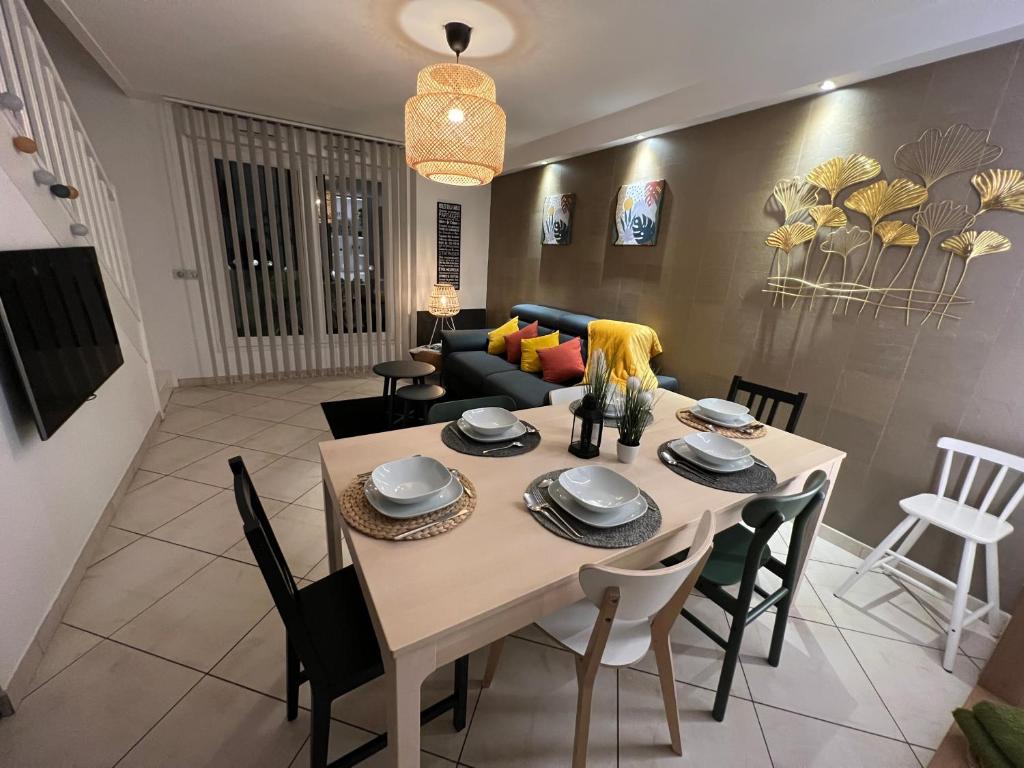 Duplex T3 Moderne au Metro - Clim & Parking Privé - 4