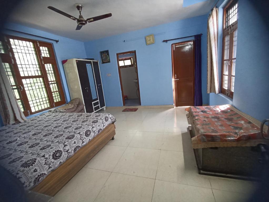 Him Home Stay