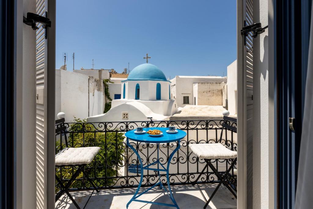 Hotel Dina photo