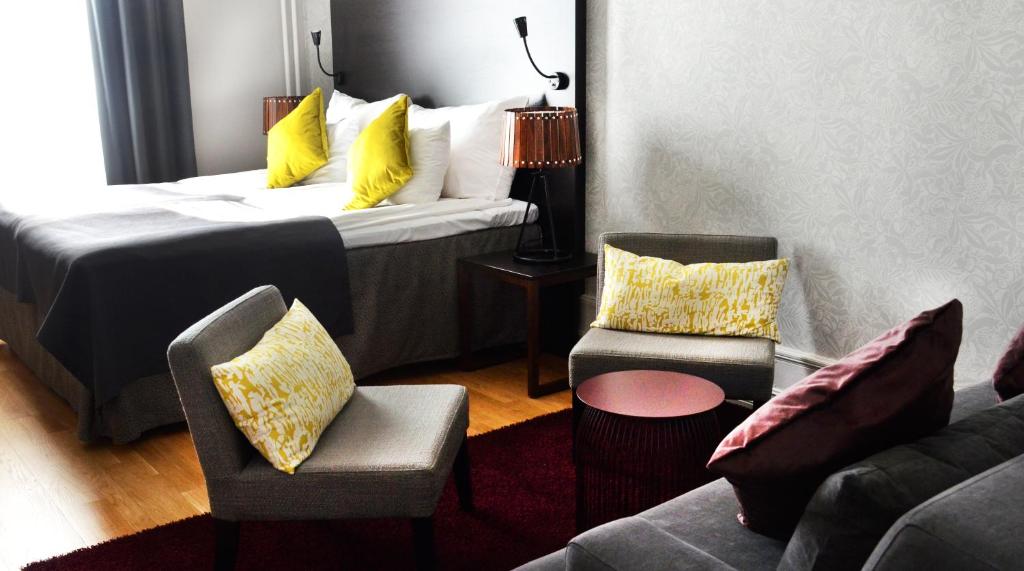 Clarion Hotel Plaza Photo 13