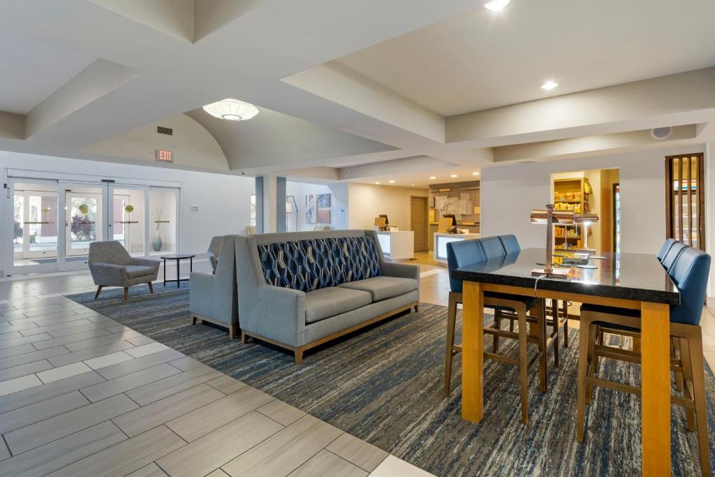 Holiday Inn Express Hotel & Suites - The Villages photo