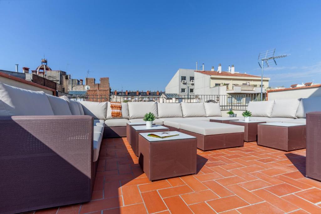 Aparteasy - Deluxe Family Apartments with Pool photo