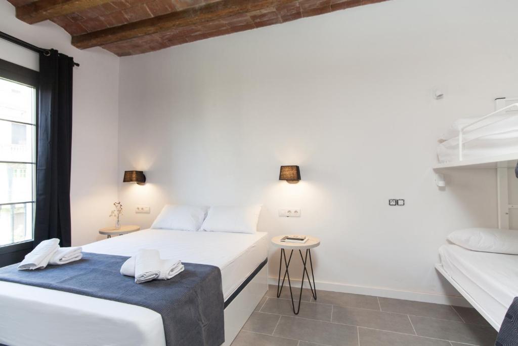 Aparteasy - Deluxe Family Apartments with Pool photo