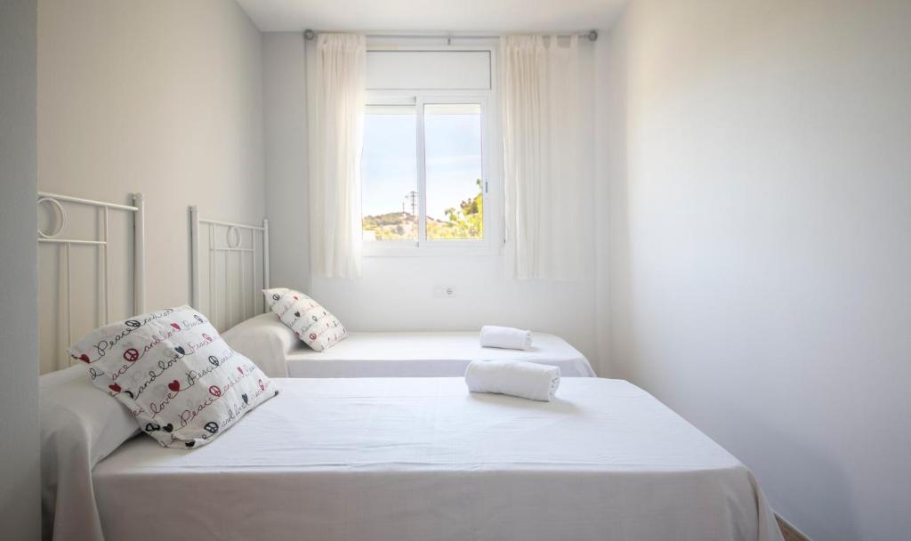 R129 Apartamento con terraza y piscina comunitaria cerca de la playa - 4
