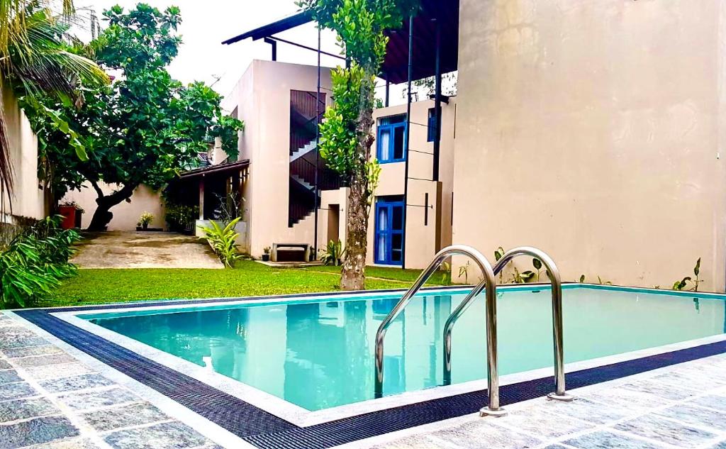 Urchin Unawatuna, Unawatuna