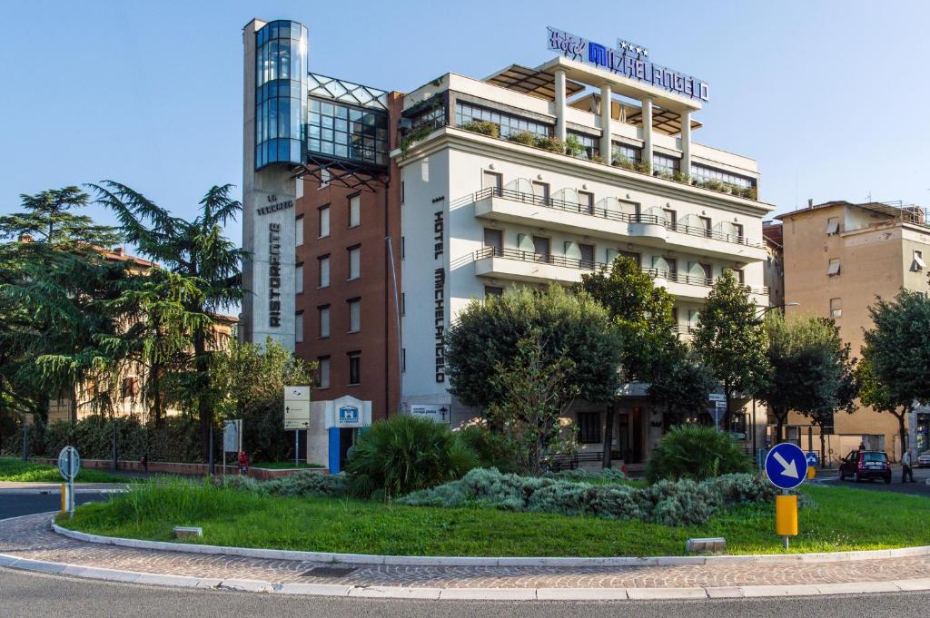 Hotel Michelangelo Palace & SPA photo