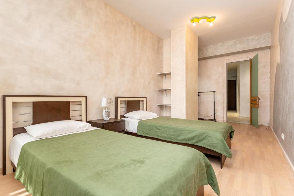 Luxury 4 Bedroom Apartment photo