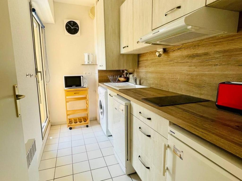 Appartement T2 à Arcachon – 400m de la Plage, Terrasse, Parking, Résidence de Standing - FR-1-433-78 - 3
