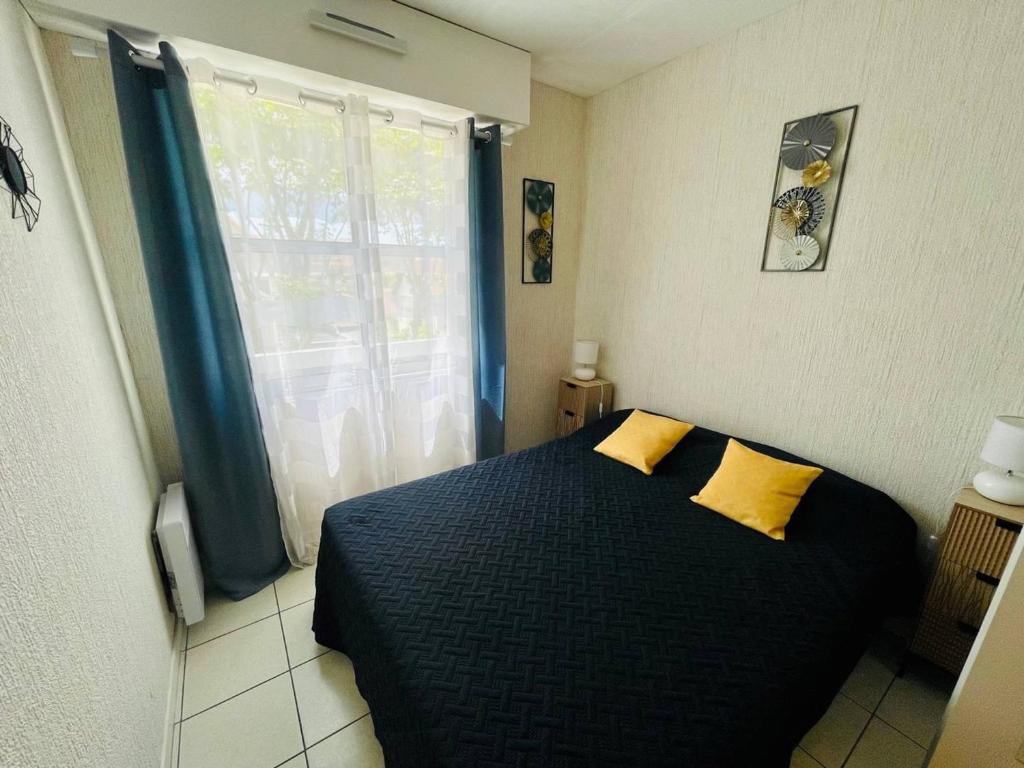 Appartement T2 à Arcachon – 400m de la Plage, Terrasse, Parking, Résidence de Standing - FR-1-433-78 - 4