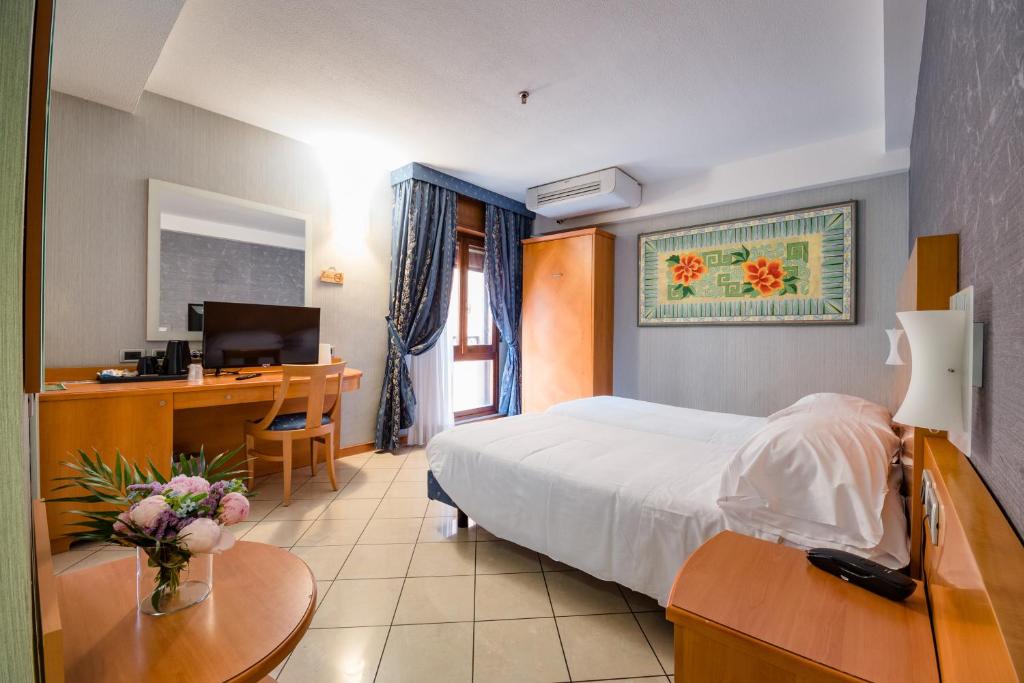 Hotel Centrale - 3