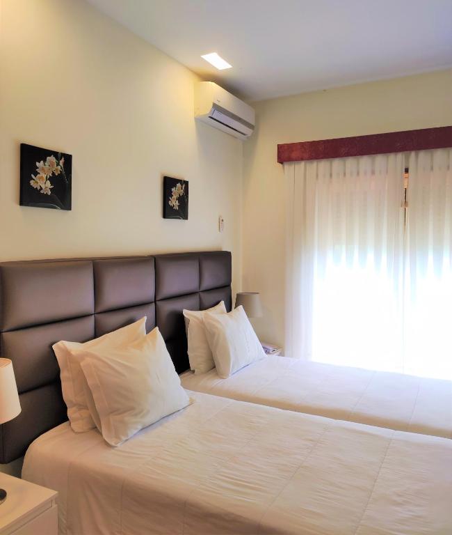 โรงแรมเพนินซูล่าร์ (Hotel Peninsular)