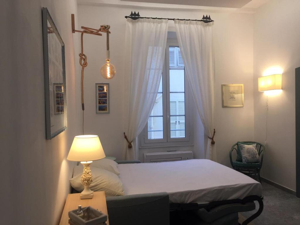 Charmant Studio avec Mezzanine, Climatisé, au Cœur de Menton, Proche Plages et Commerces - FR-1-196-300 - 2
