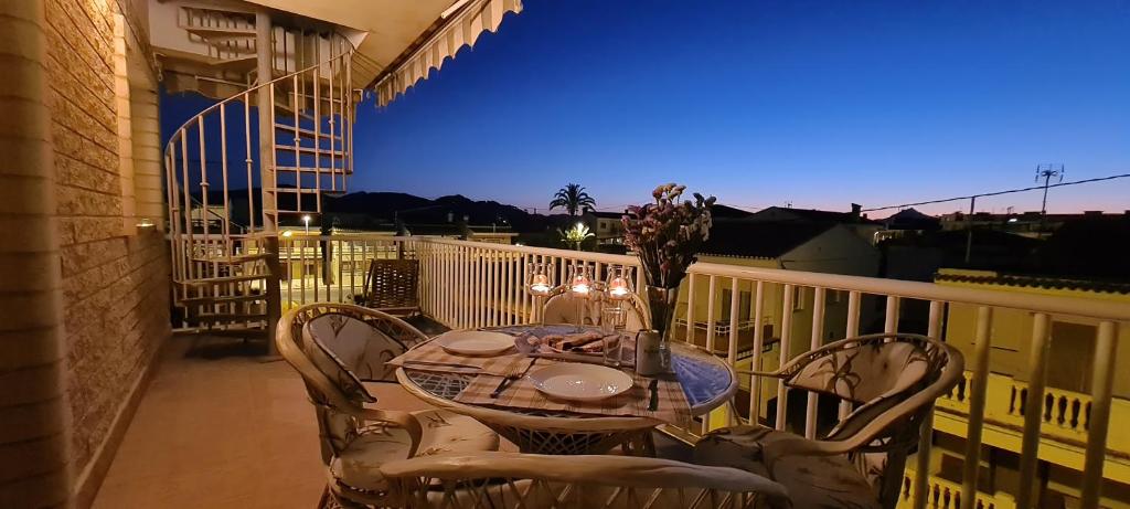 An apartment by the sea in Oliva Playa, Oliva