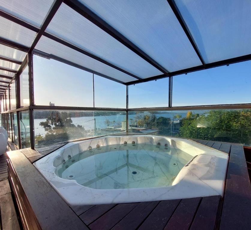 Costalago Suites photo