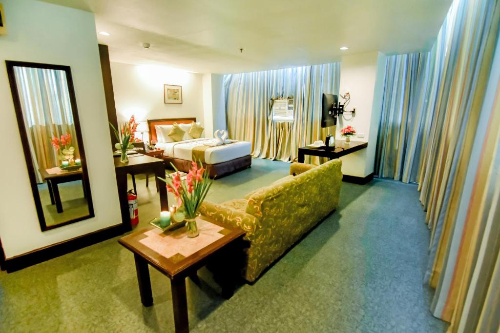 ラジャ パーク ホテル (Rajah Park Hotel)