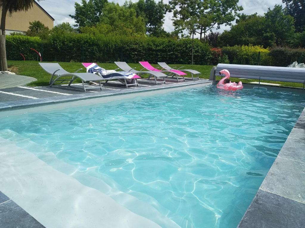 Maison au calme avec piscine , proche mer et ville