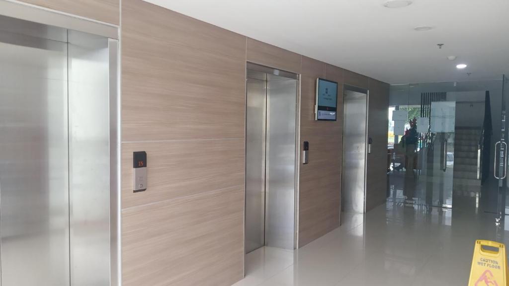 OYO 91338 Apartment Bekasi Town Square photo