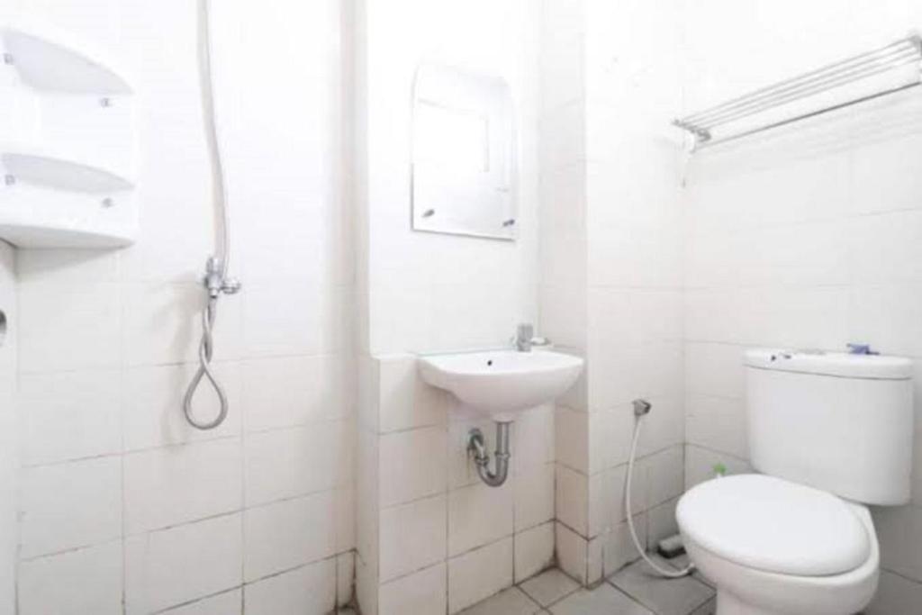 OYO 91338 Apartment Bekasi Town Square photo