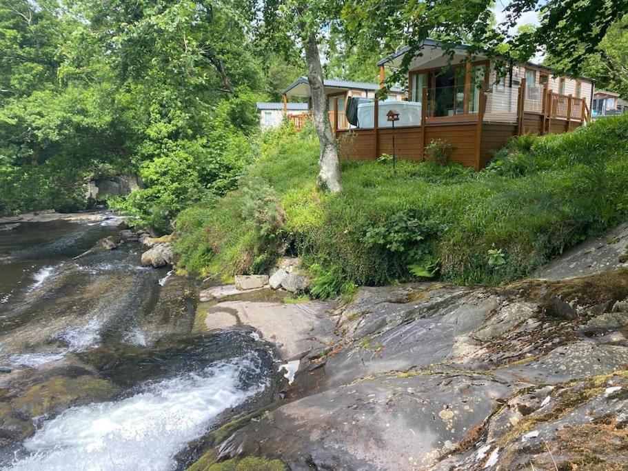 The Falls with Hot Tub, Bethesda photo 6