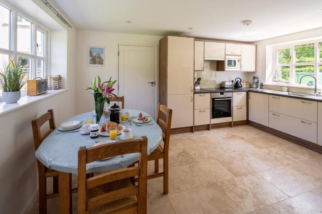 Osbornes Holiday House near Exeter photo 4