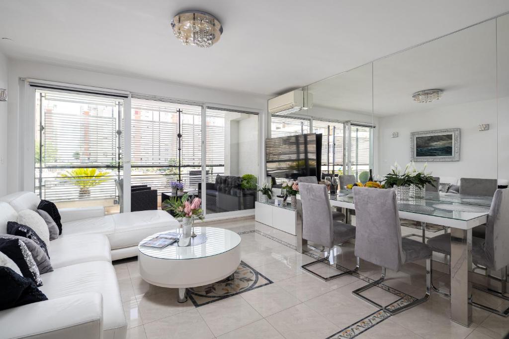 Luxury Apartment R&B ☆☆☆, Spalato (Split)
