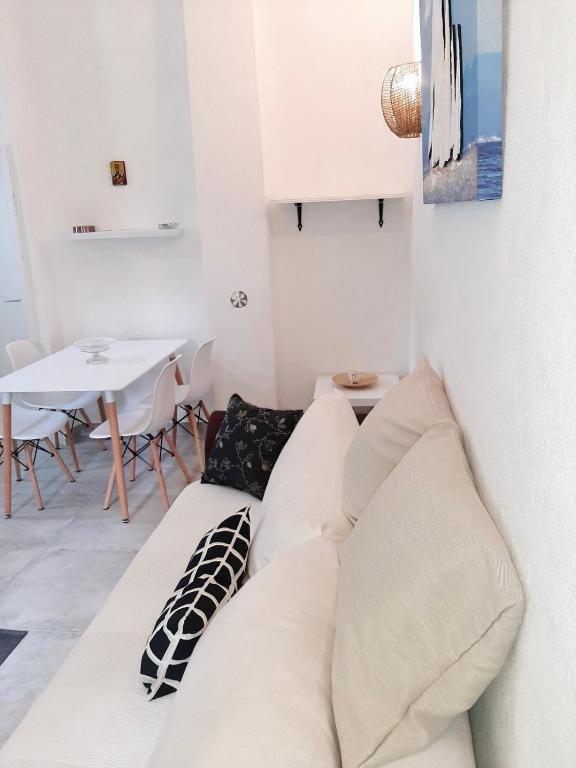 Apartment White - 2