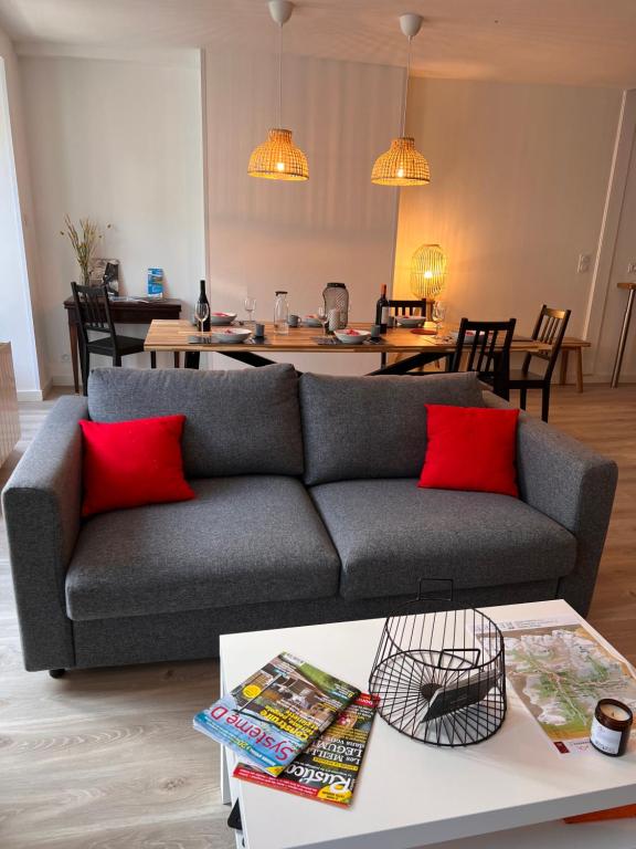 Bel appartement T3 au 1er étage avec cour intérieure au RDC - Villa Marie - 4