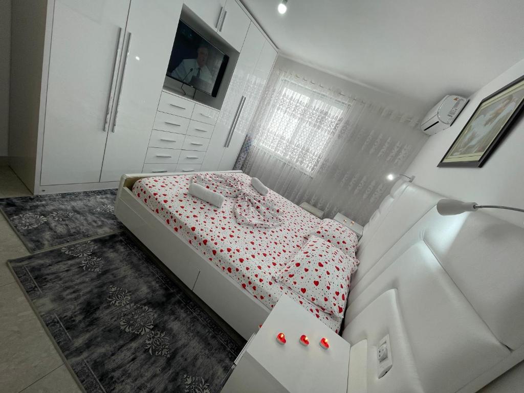 ROMANCE Apartments photo