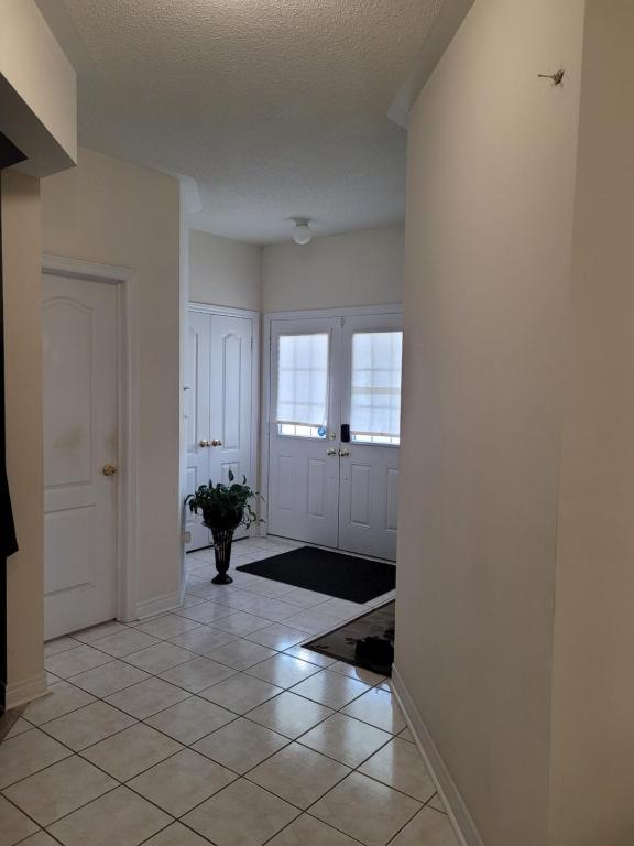Extended Stays in Markham Home — Hotel in Markham (ON)