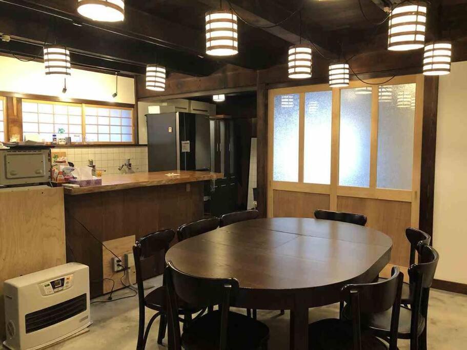 越中城端　荒町庵 — Hotel in Takaoka