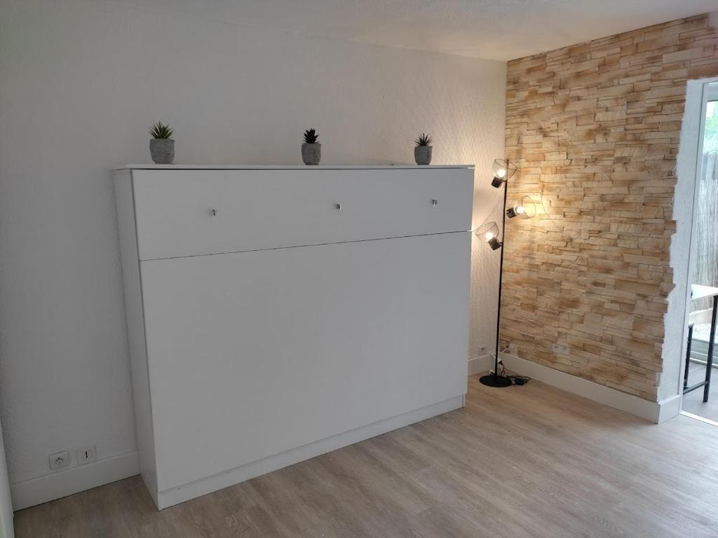 Charmant studio lumineux avec piscine CLIMATISATION - 5