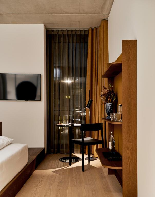 Karl August - a Neighborhood Hotel photo