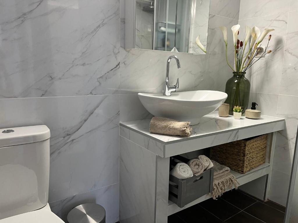 Theo Suites photo