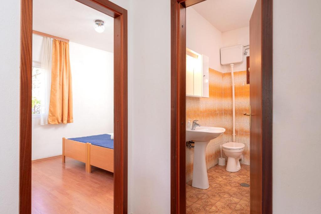 Holiday Home Sansevic photo