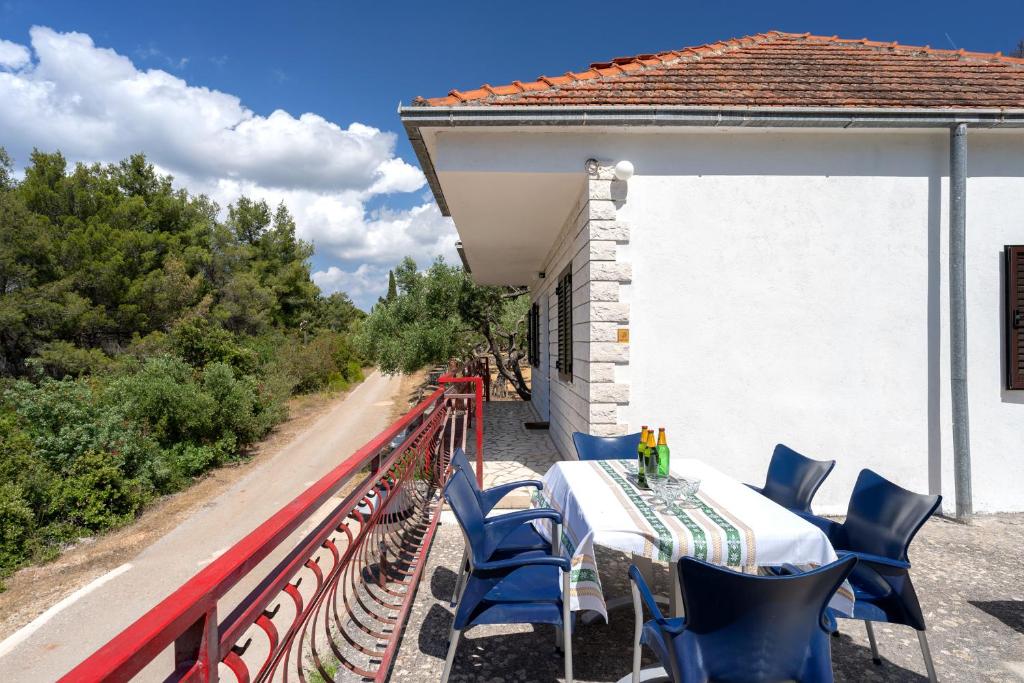 Holiday Home Sansevic — Hotel in Stari Grad