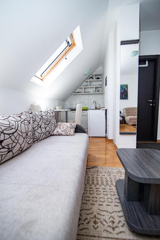 Andjelin Konak 33 - 3