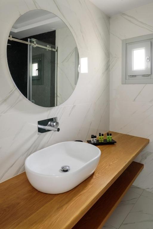 Harmony Suites photo