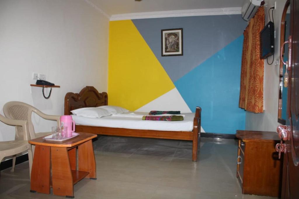 HOTEL SUDHIKSHA DELUXE photo