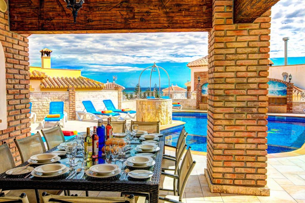Villa Ramos Lara by Villa Plus - 4