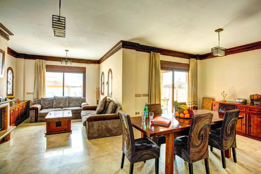 Villa Ramos Lara by Villa Plus - 5