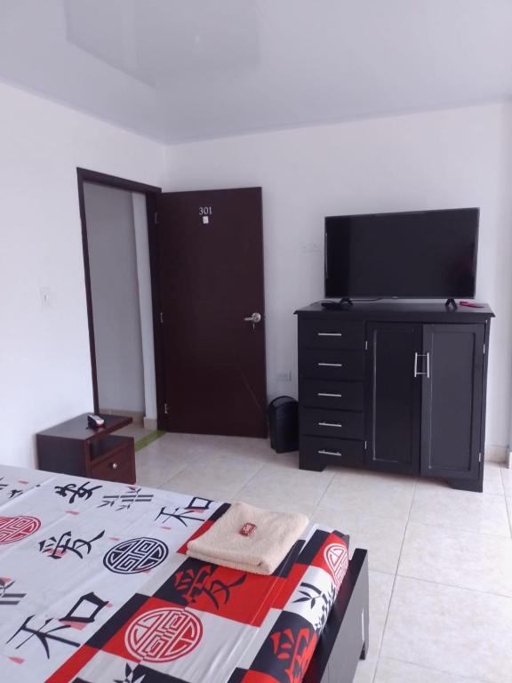 Hostal Apartamentos Delgado - 4