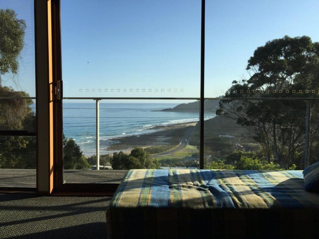 Ocean View with Views Galore - BYO Linen, Wye River