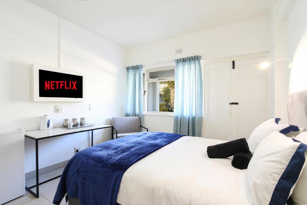 Sea Point apartment — Hotel in Cape Town