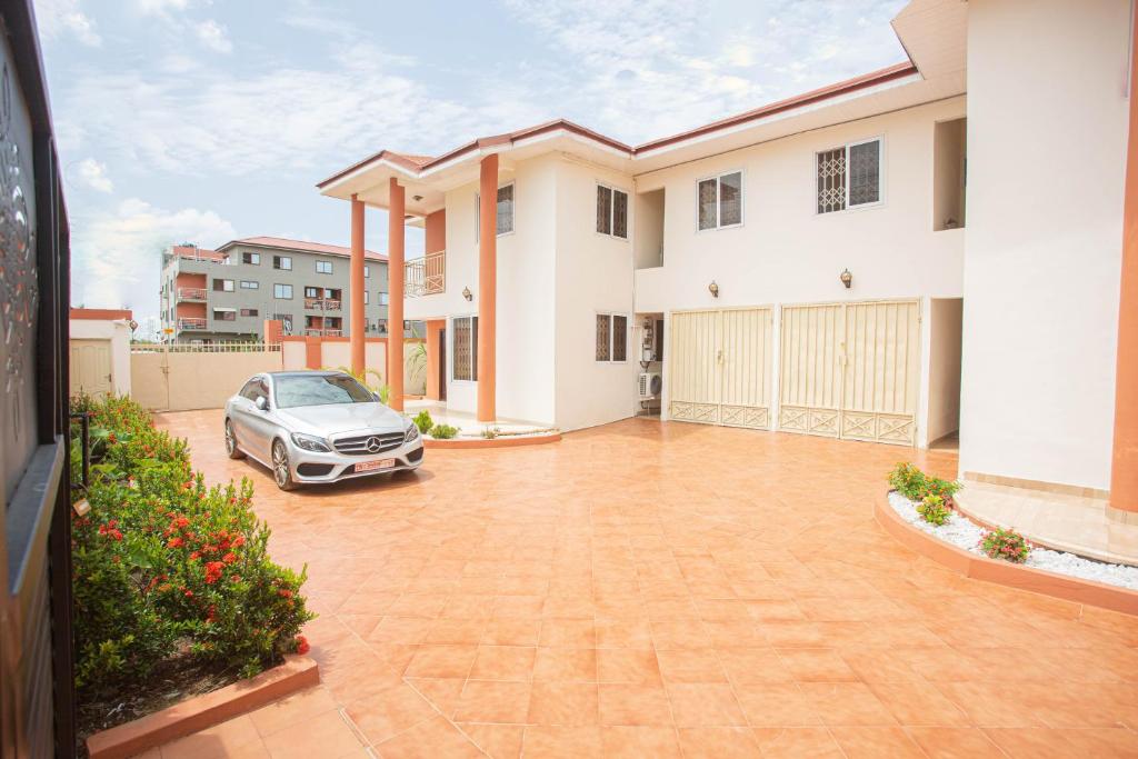 Accra Luxury Homes @ East Legon photo