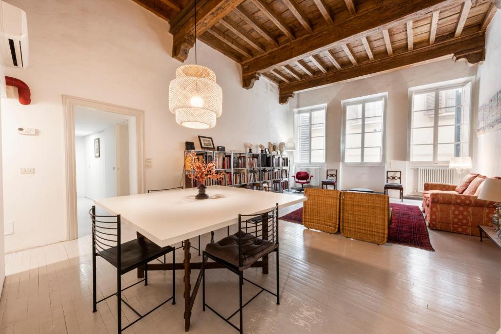 San Firenze House by Mmega - 2