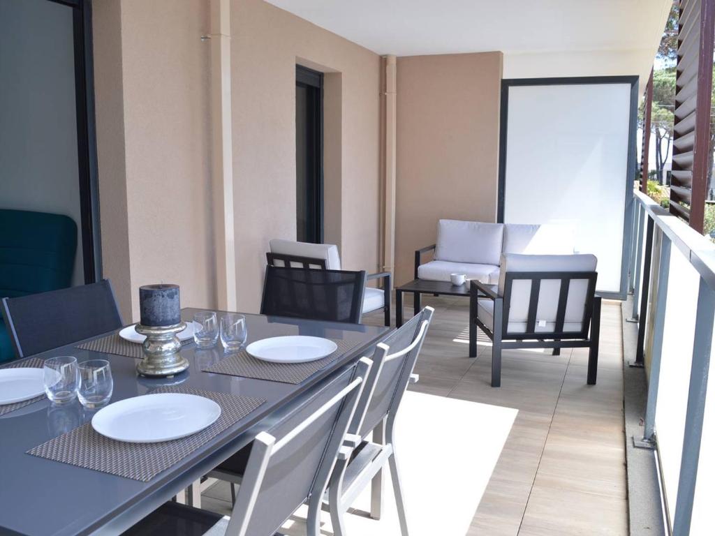 Appartement Neuf Climatisé, Terrasse, Parking, Plage à Pied, Cavalaire-sur-Mer - FR-1-226B-106 - 2