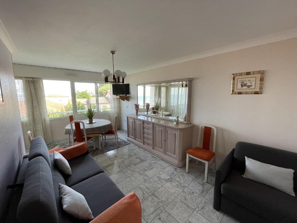 Bel appartement T2 à deux pas des plages, avec parking et garage - FR-1-474-212 - 4