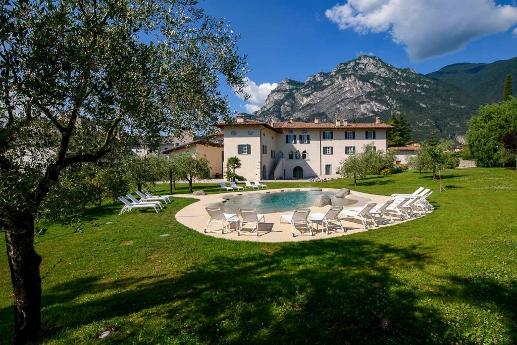 Borgo San Nazzaro — Hotel in Riva Del Garda